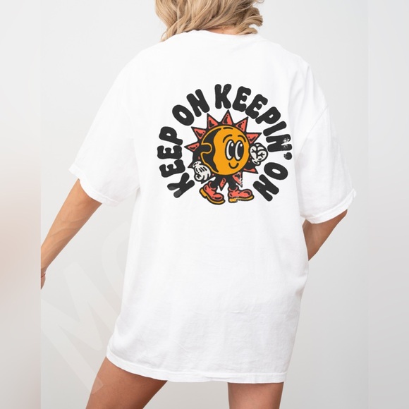 Comfort Colors Keep on Keepin’ on Retro Sunshine Graphic Tee - Picture 3 of 12